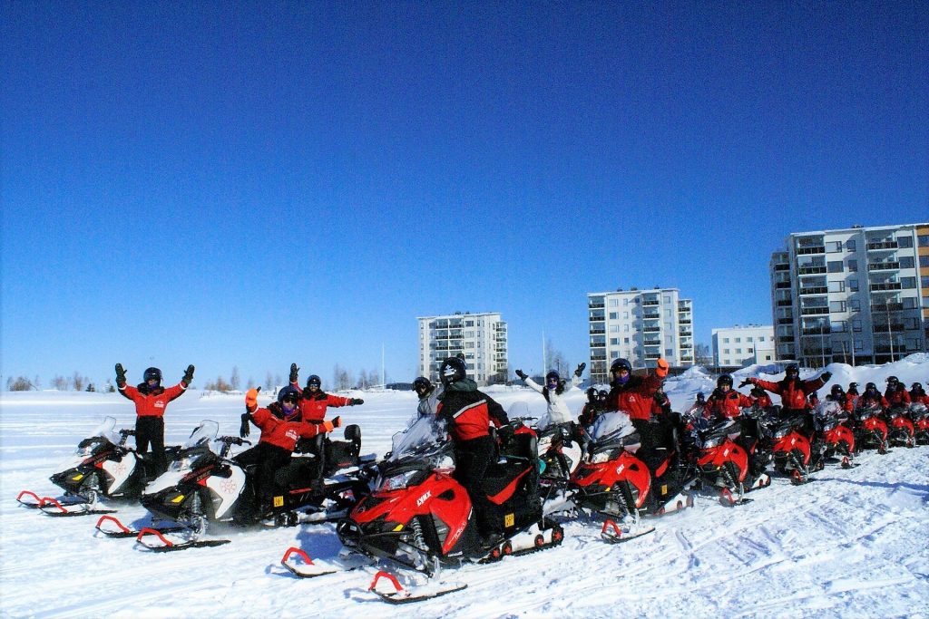 Snowmobile-Kemi-activity-winter-tours-Taxari-Travel-Lapland
