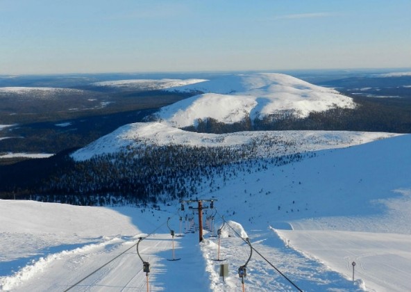 Yllas-downhill-ski-center-Taxari-Travel-Lapland