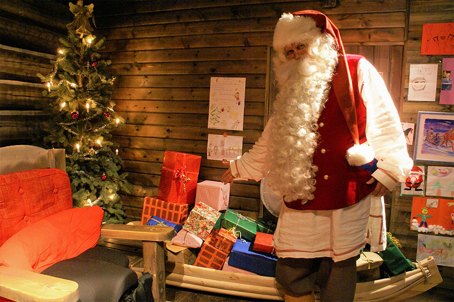 Santa-Claus-Visit-Taxari-Travel-Lapland-05