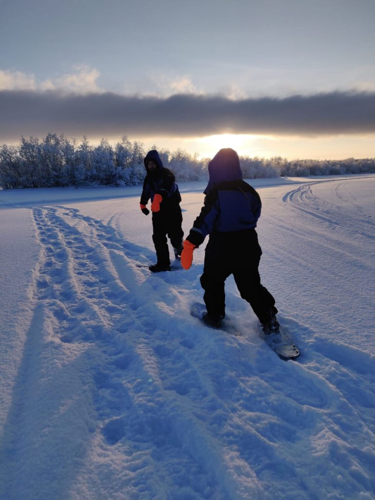 Snowshoes-tour-winter-activities-Kemi-Taxari-Travel-Lapland